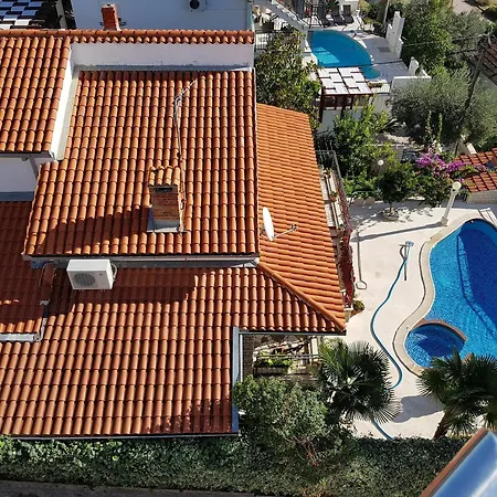 With 4 Bedrooms In Seget Vranjica, With Wonderful Sea View, Priv Seget Vranjica